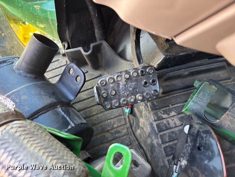 image for item YA3376 2023 John Deere 5075E MFWD tractor