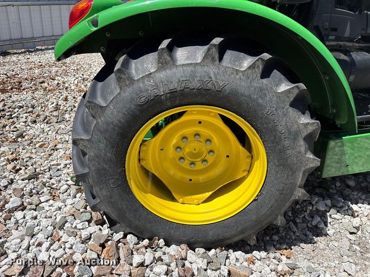 image for item YA3376 2023 John Deere 5075E MFWD tractor