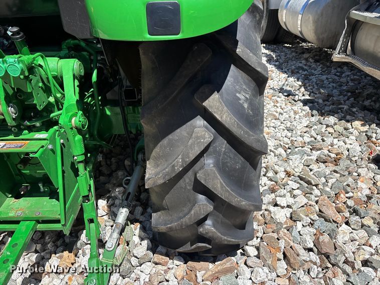image for item YA3376 2023 John Deere 5075E MFWD tractor