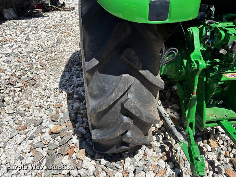 image for item YA3376 2023 John Deere 5075E MFWD tractor