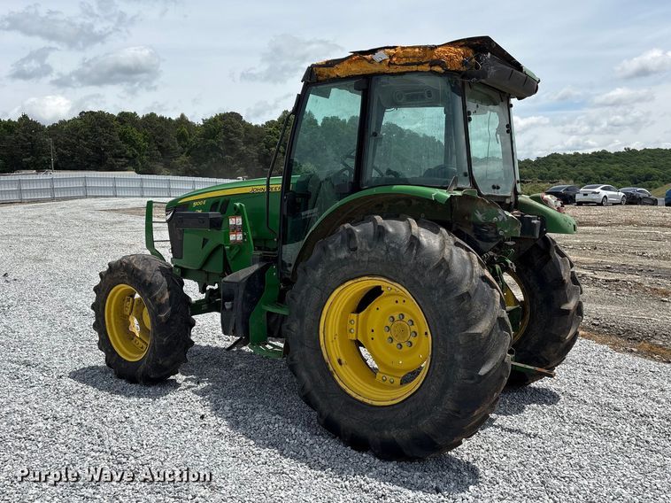image for item YA3380 2022 John Deere 5100E MFWD tractor
