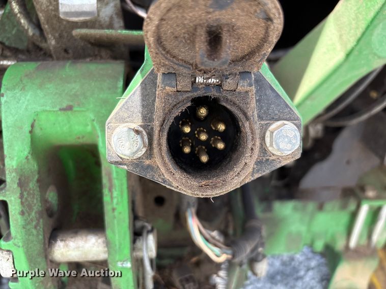 image for item YA3380 2022 John Deere 5100E MFWD tractor