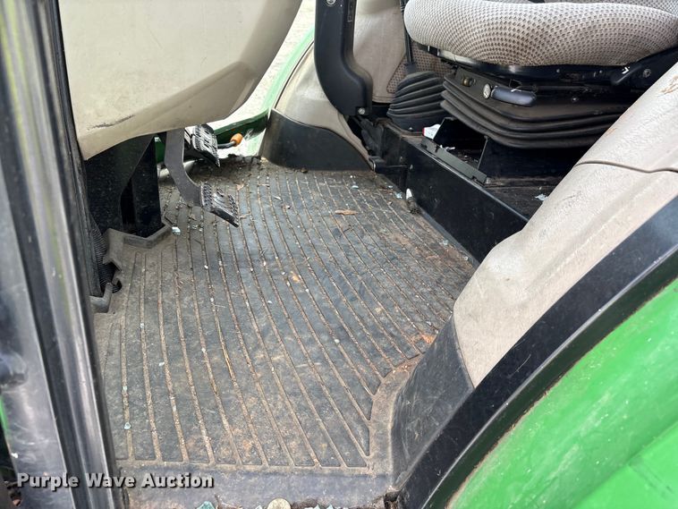 image for item YA3380 2022 John Deere 5100E MFWD tractor
