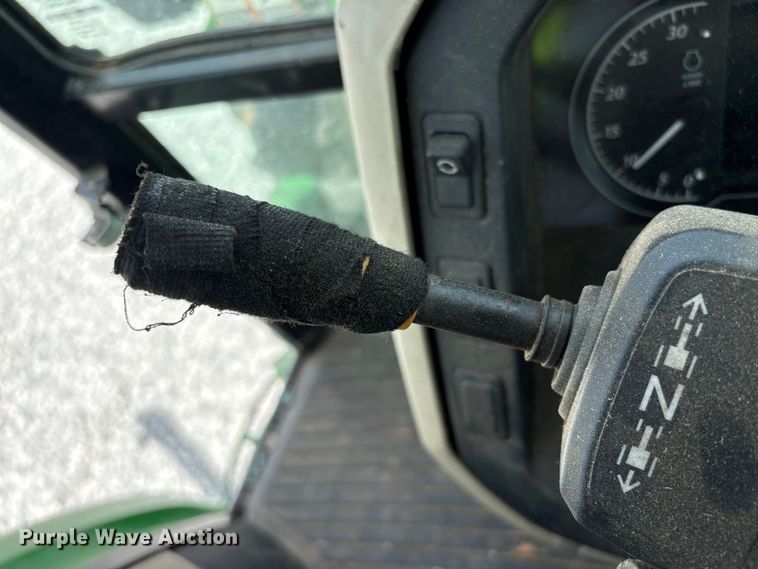 image for item YA3380 2022 John Deere 5100E MFWD tractor