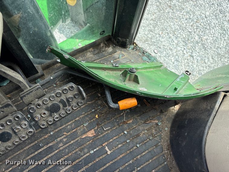 image for item YA3380 2022 John Deere 5100E MFWD tractor