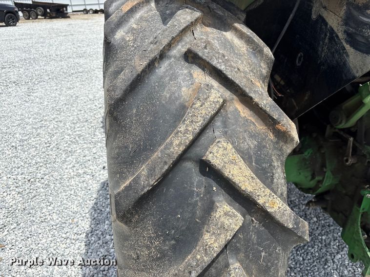 image for item YA3380 2022 John Deere 5100E MFWD tractor
