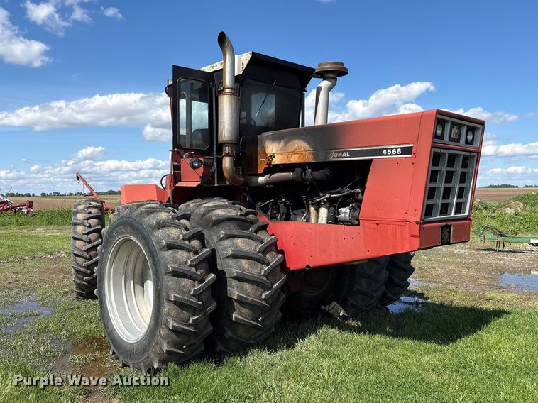 image for item YA3413 1976 International Harvester 4568 4WD tractor