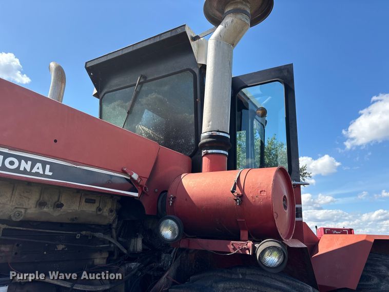 image for item YA3413 1976 International Harvester 4568 4WD tractor