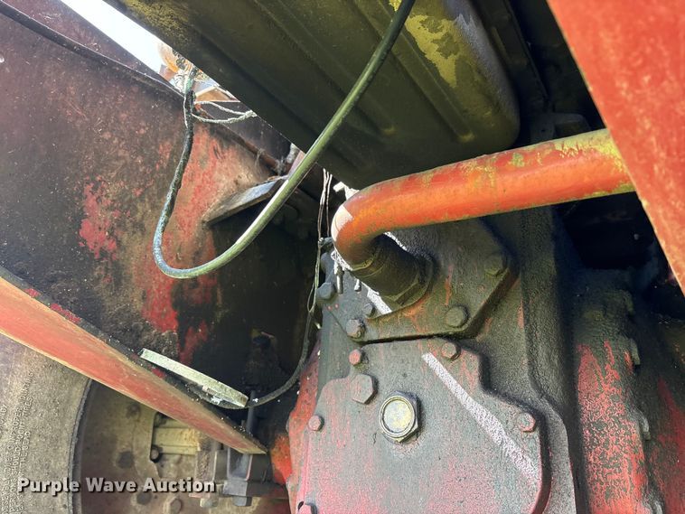 image for item YA3413 1976 International Harvester 4568 4WD tractor
