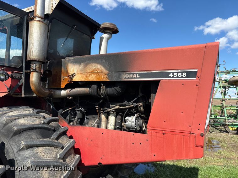 image for item YA3413 1976 International Harvester 4568 4WD tractor
