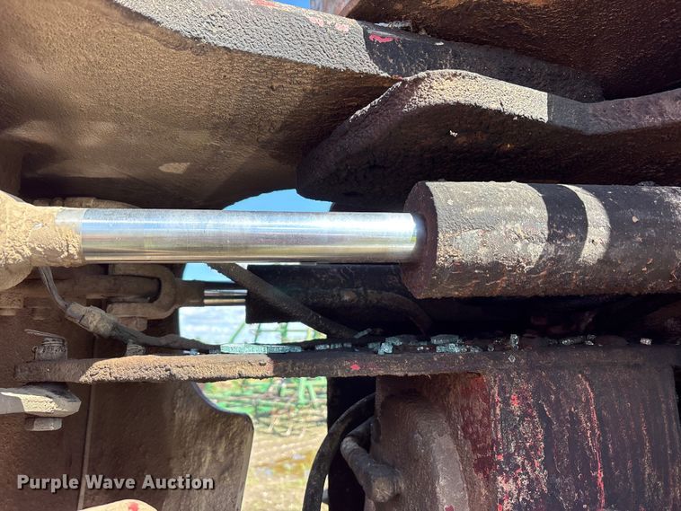 image for item YA3413 1976 International Harvester 4568 4WD tractor