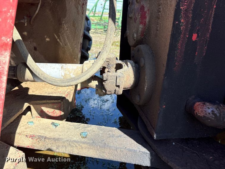 image for item YA3413 1976 International Harvester 4568 4WD tractor