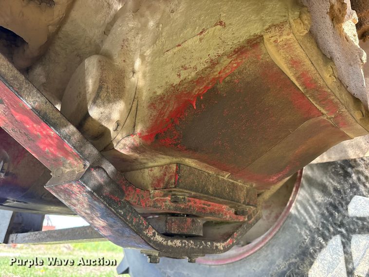 image for item YA3413 1976 International Harvester 4568 4WD tractor