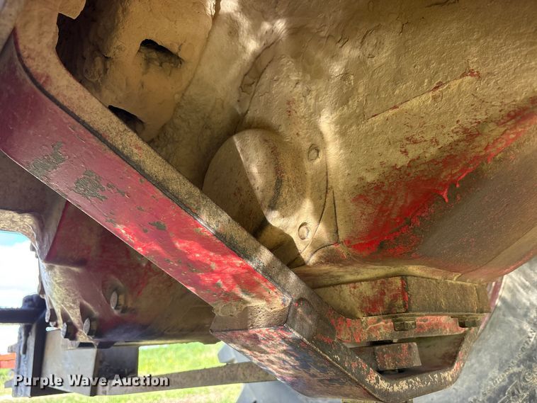 image for item YA3413 1976 International Harvester 4568 4WD tractor