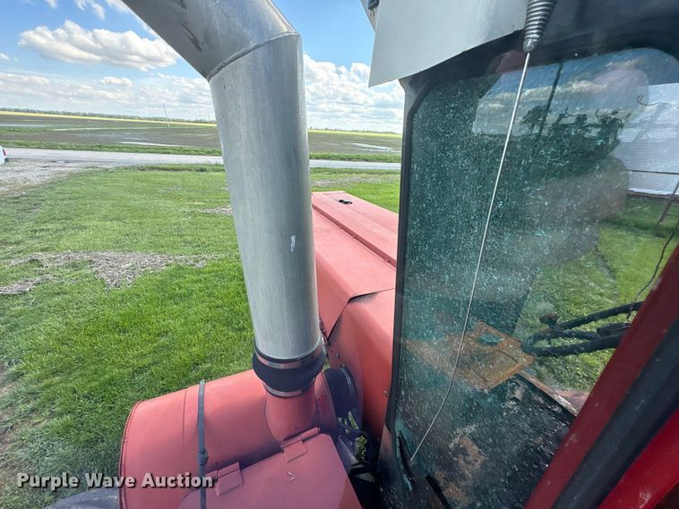 image for item YA3413 1976 International Harvester 4568 4WD tractor