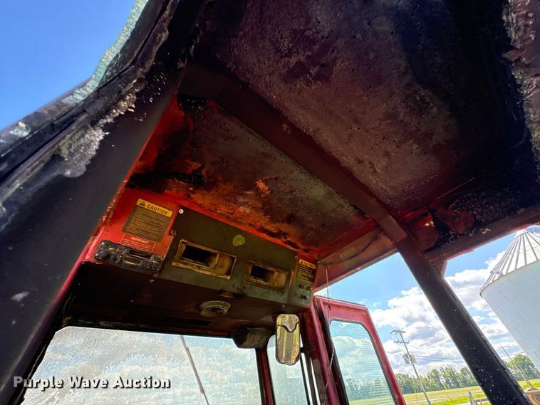 image for item YA3413 1976 International Harvester 4568 4WD tractor