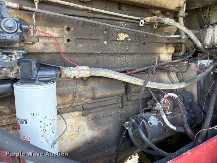 image for item YA3413 1976 International Harvester 4568 4WD tractor