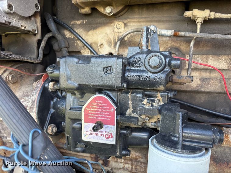 image for item YA3413 1976 International Harvester 4568 4WD tractor