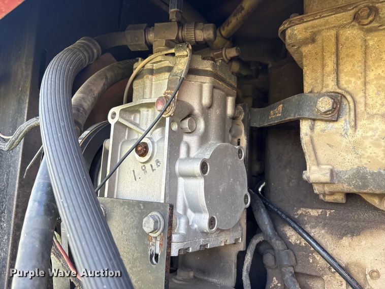 image for item YA3413 1976 International Harvester 4568 4WD tractor