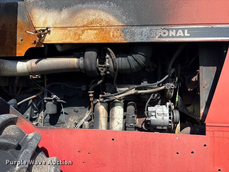 image for item YA3413 1976 International Harvester 4568 4WD tractor