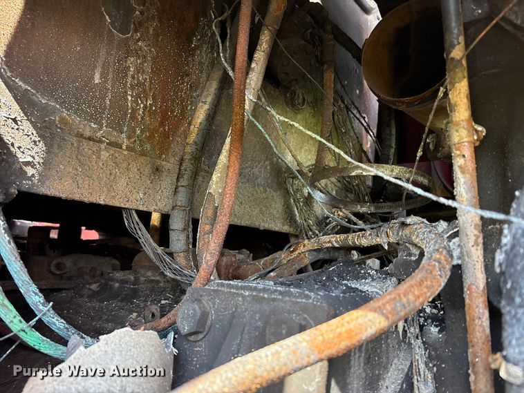 image for item YA3413 1976 International Harvester 4568 4WD tractor
