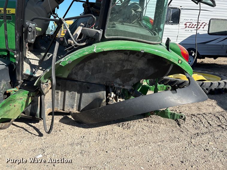image for item YA3416 2017 John Deere 5115R MFWD tractor