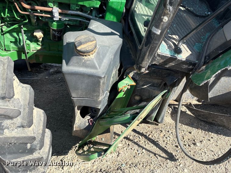 image for item YA3416 2017 John Deere 5115R MFWD tractor