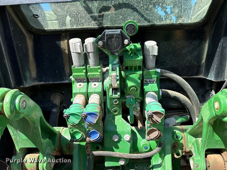 image for item YA3416 2017 John Deere 5115R MFWD tractor
