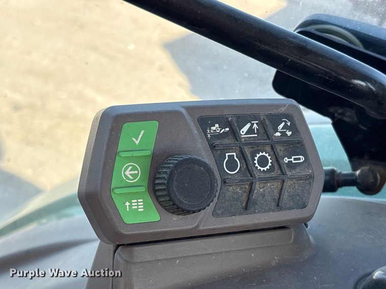 image for item YA3416 2017 John Deere 5115R MFWD tractor