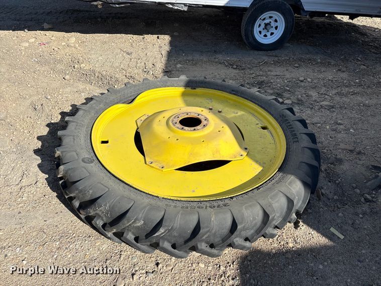 image for item YA3416 2017 John Deere 5115R MFWD tractor