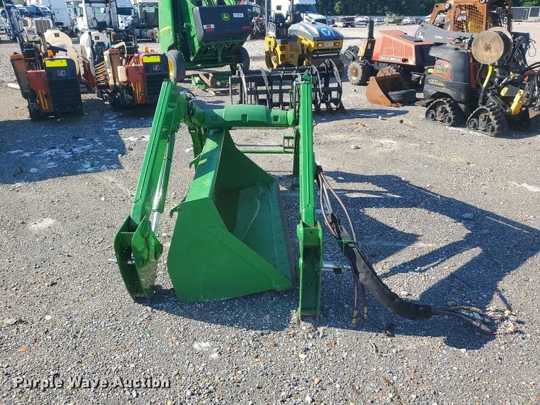 image for item YA3484 2018 John Deere 520M loader