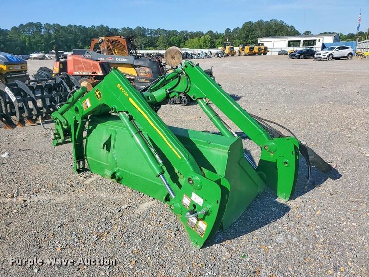 image for item YA3484 2018 John Deere 520M loader