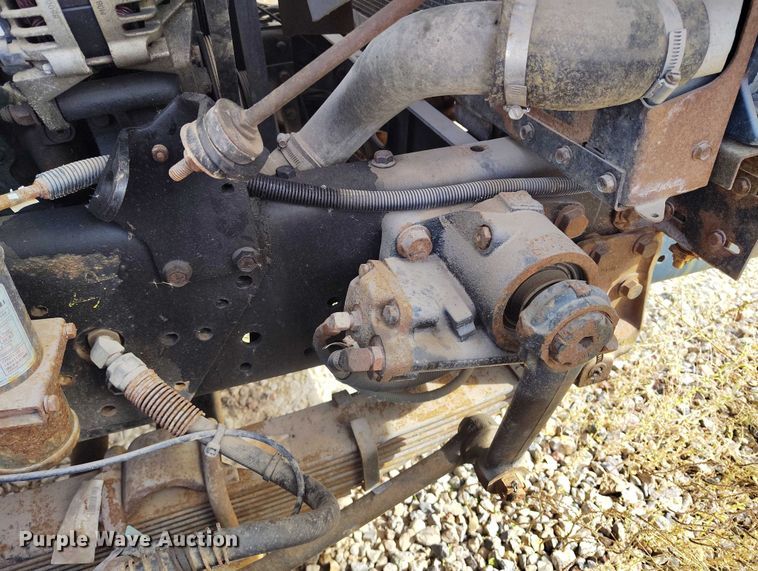 image for item DP5106 2003 International fuel / lube truck
