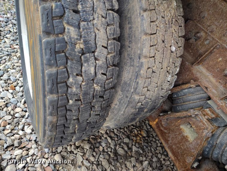 image for item DP5106 2003 International fuel / lube truck