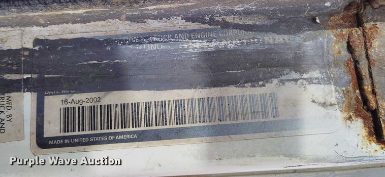 image for item DP5106 2003 International fuel / lube truck