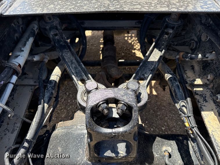 image for item DS6821 2006 Kenworth W900 semi truck