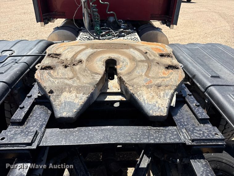 image for item DS6821 2006 Kenworth W900 semi truck