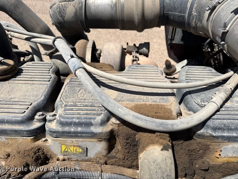 image for item DS6821 2006 Kenworth W900 semi truck