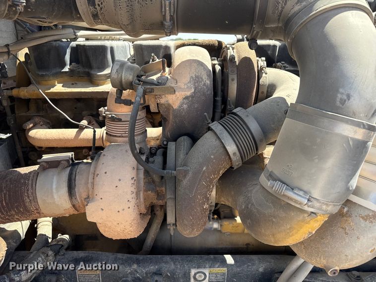 image for item DS6821 2006 Kenworth W900 semi truck