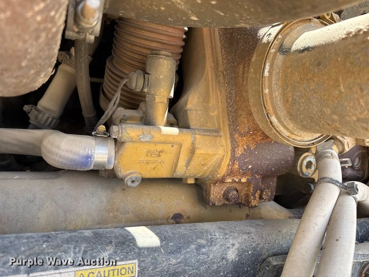 image for item DS6821 2006 Kenworth W900 semi truck