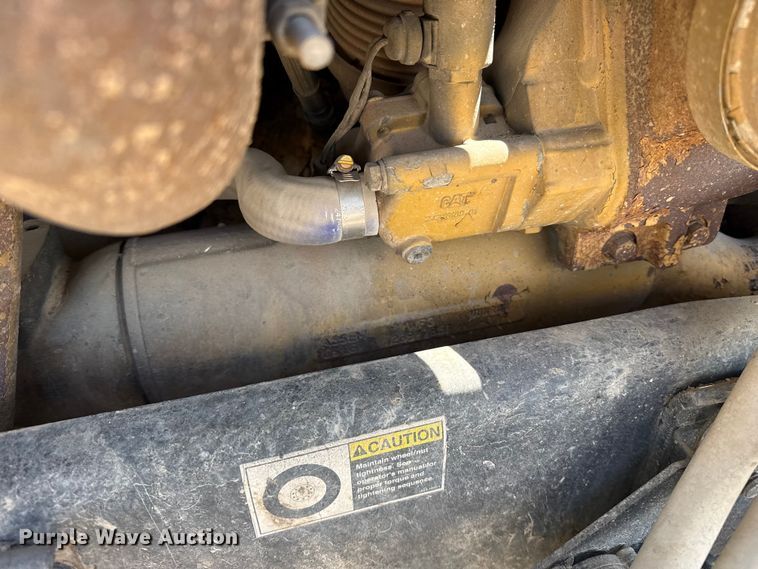 image for item DS6821 2006 Kenworth W900 semi truck