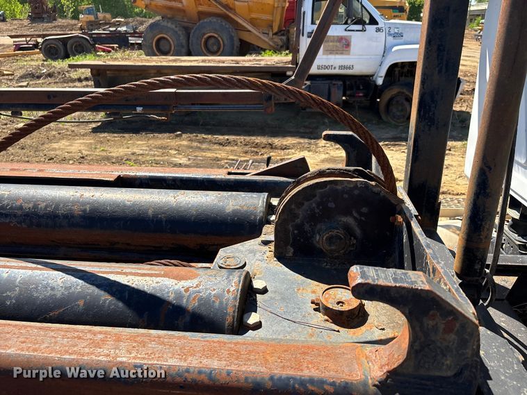 image for item DT0162 2006 Mack CV713 roll-off container truck