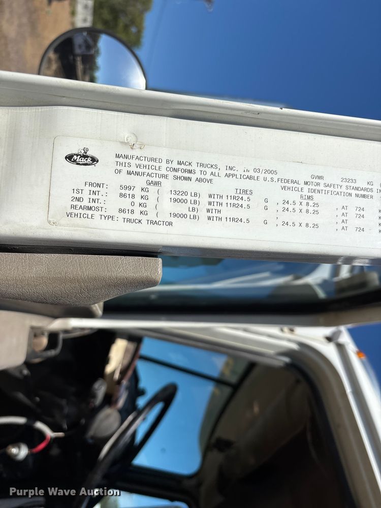 image for item DT0162 2006 Mack CV713 roll-off container truck