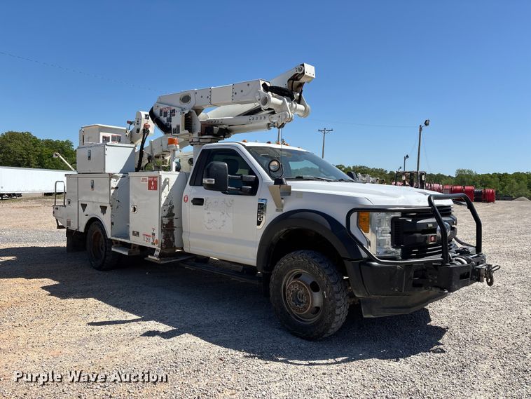 image for item DT0226 2017 Ford F550 bucket truck