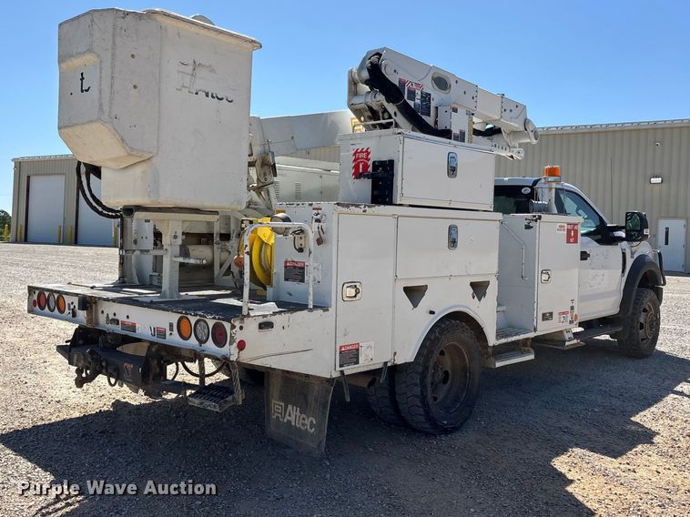 image for item DT0226 2017 Ford F550 bucket truck