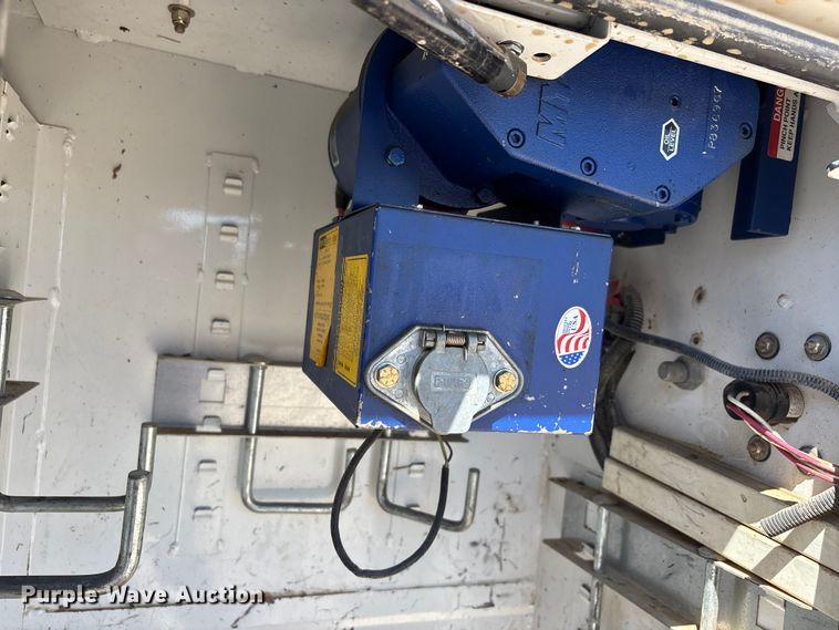 image for item DT0226 2017 Ford F550 bucket truck