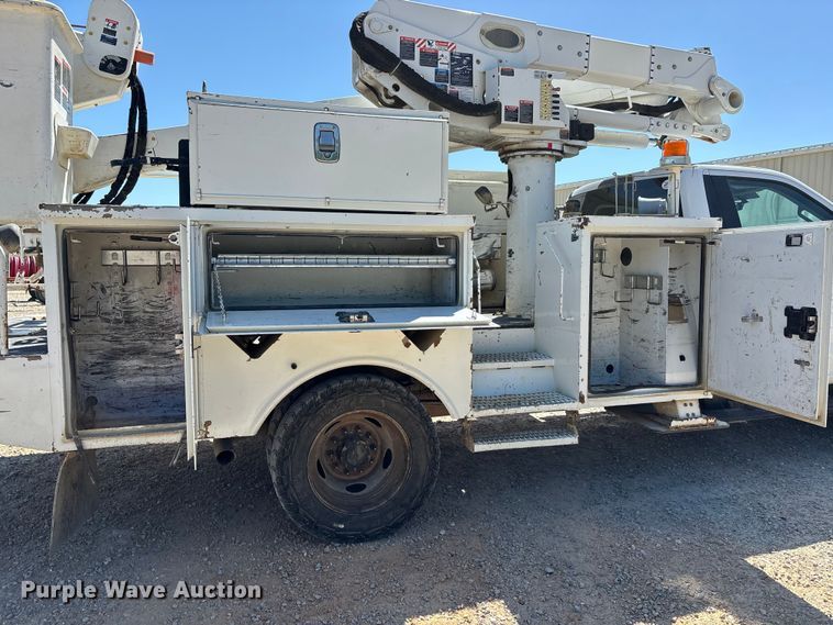 image for item DT0226 2017 Ford F550 bucket truck