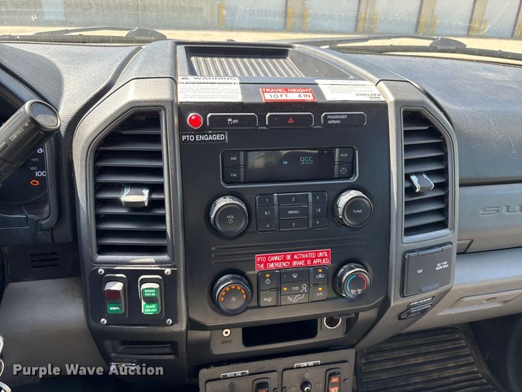 image for item DT0226 2017 Ford F550 bucket truck