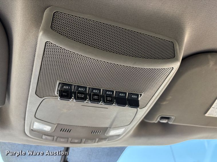 image for item DT0226 2017 Ford F550 bucket truck