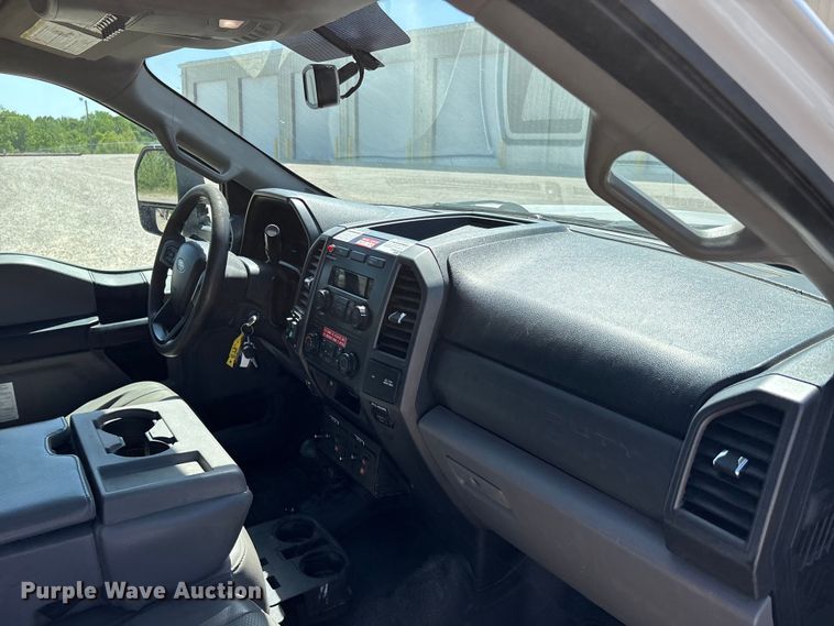 image for item DT0226 2017 Ford F550 bucket truck